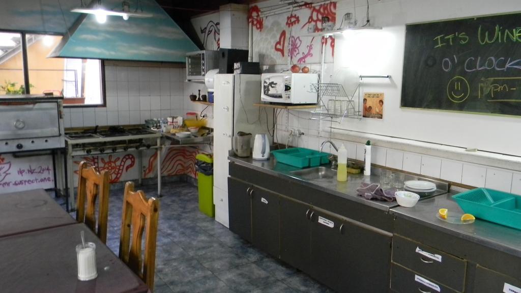 Punto Urbano Hostel Mendoza Dış mekan fotoğraf